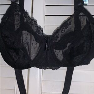 Backless by smoothie lace bra can be strapless 34b